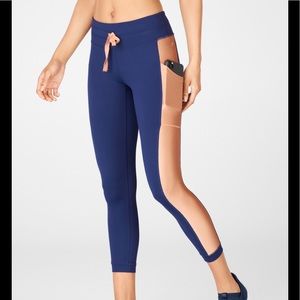 Fabletics Mid Rise Powerhold Tie Waist 7/8 Legging